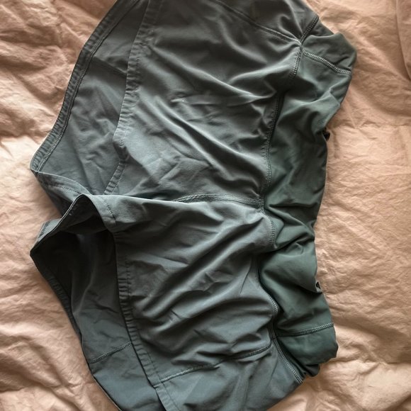 lululemon athletica Pants - Lululemon Speed up shorts 2.5